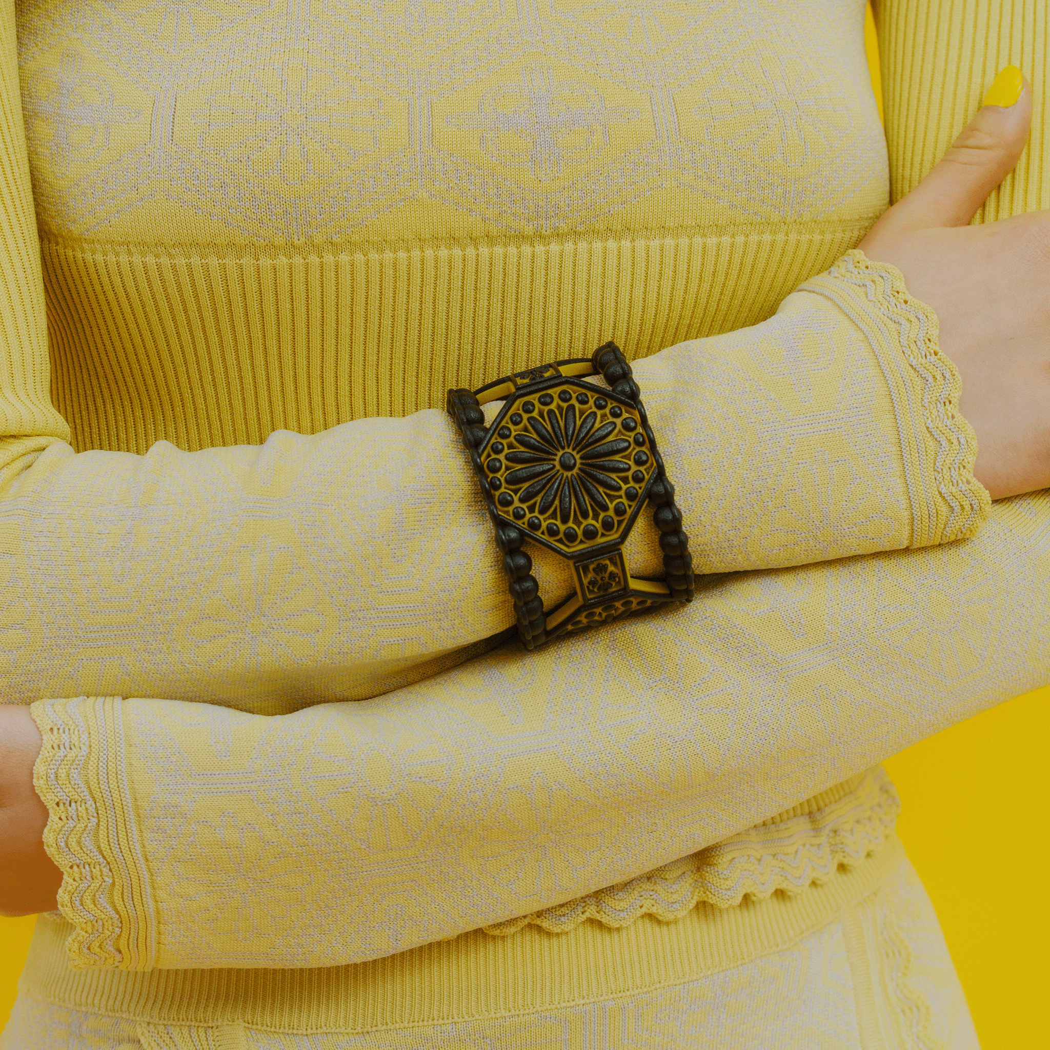 KIKU frame bracelet Black×Yellow