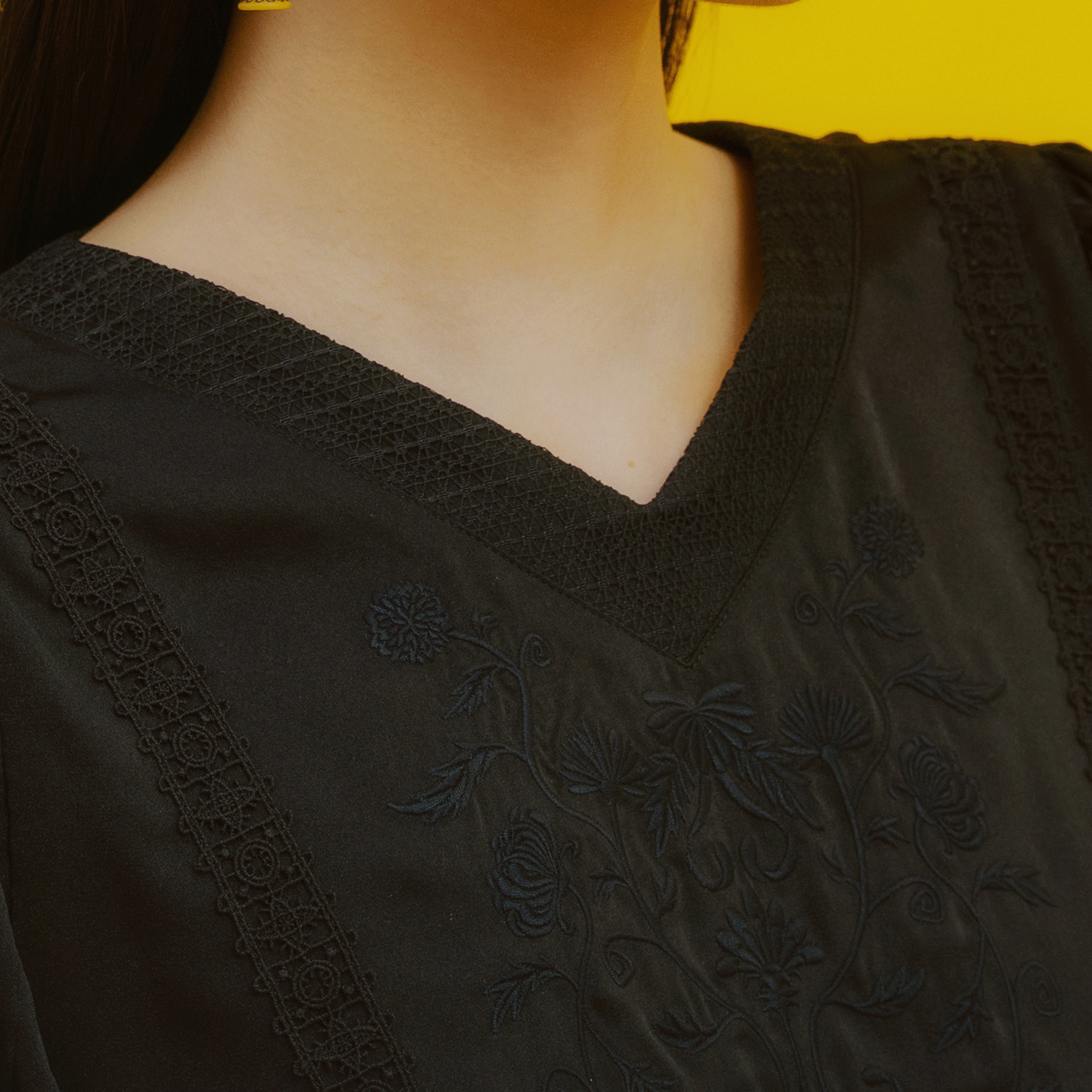 KIKU embroidered corset dress Black