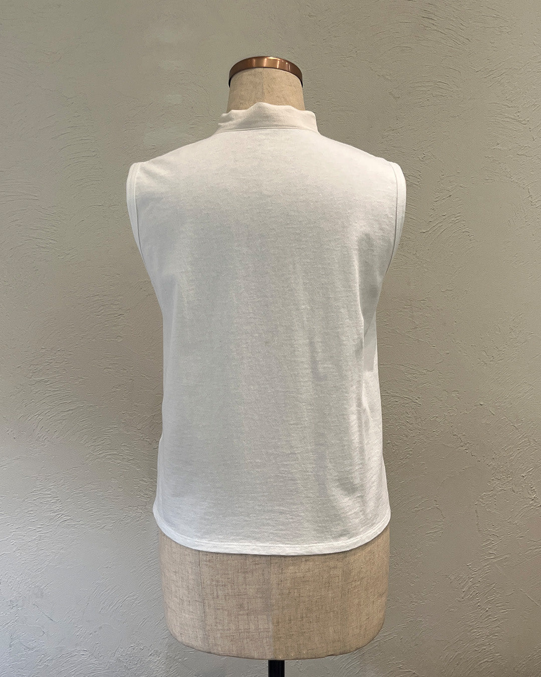 1992 embroidery scarf tank top White