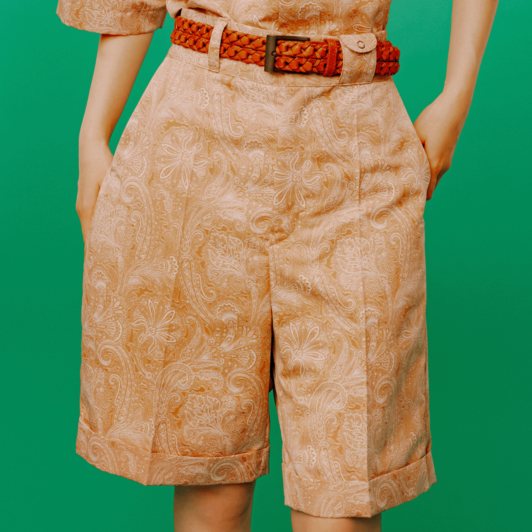 Paisley-print mini pocket shorts Beige