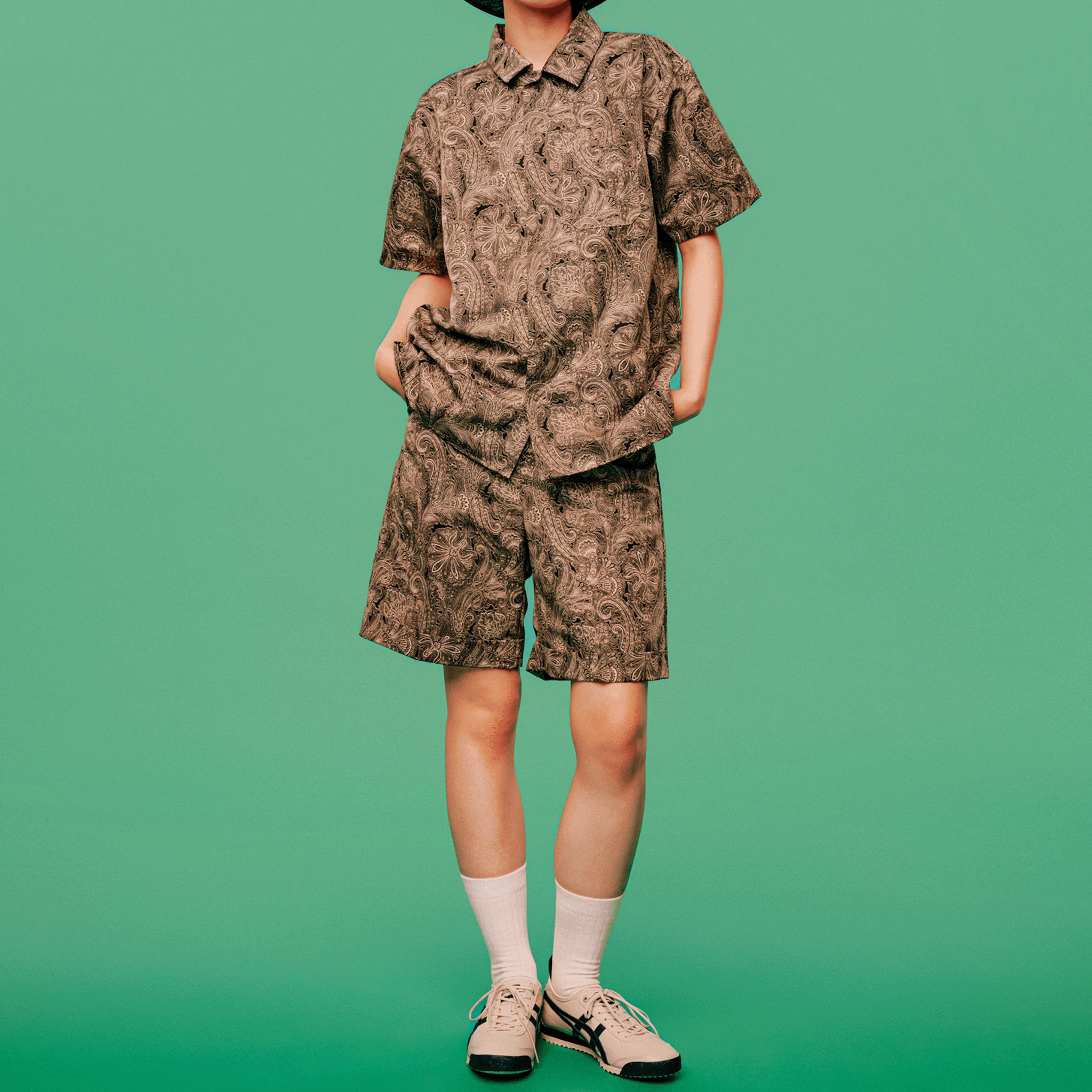 Paisley-print mini pocket shorts Black