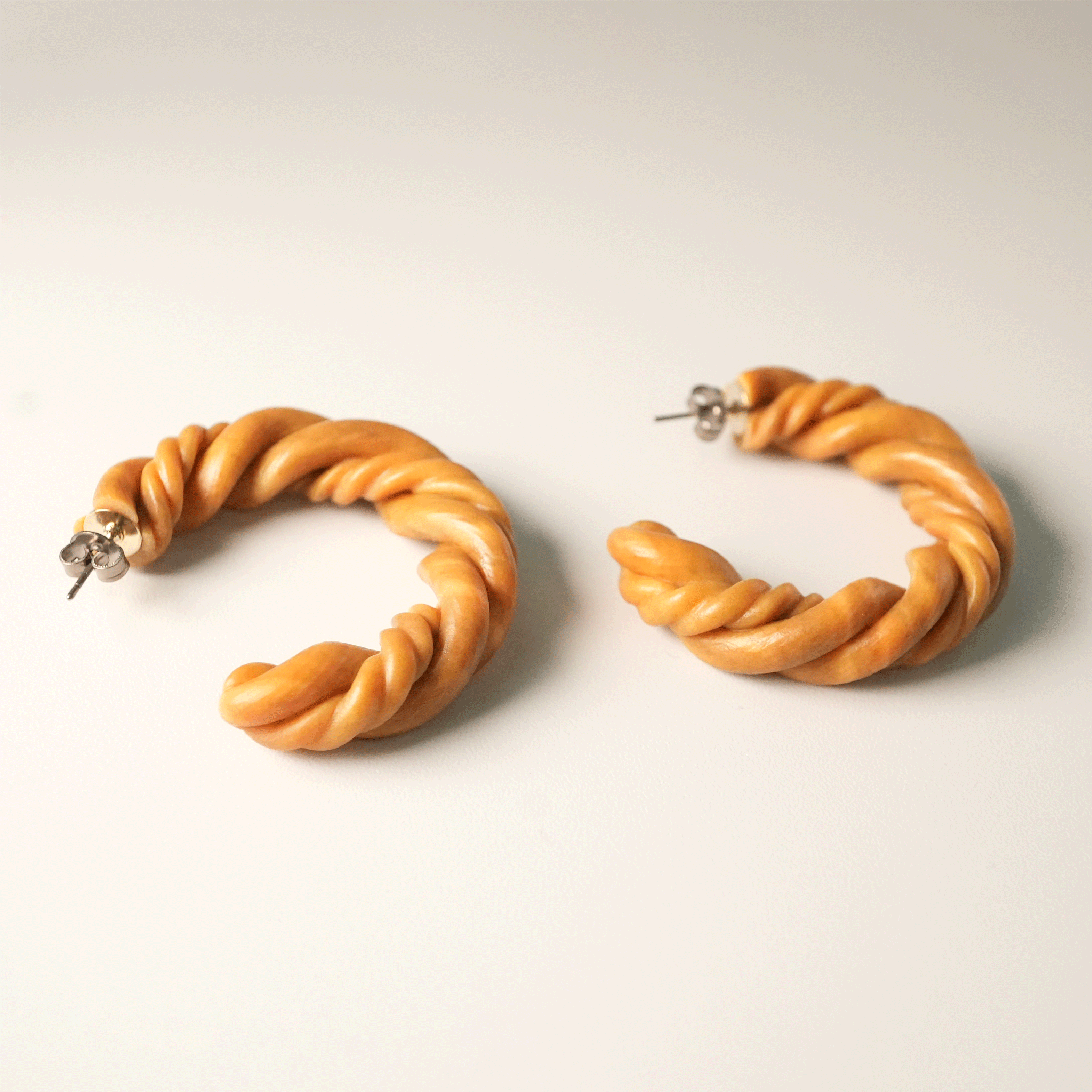 WOOD EARRINGS - M -
