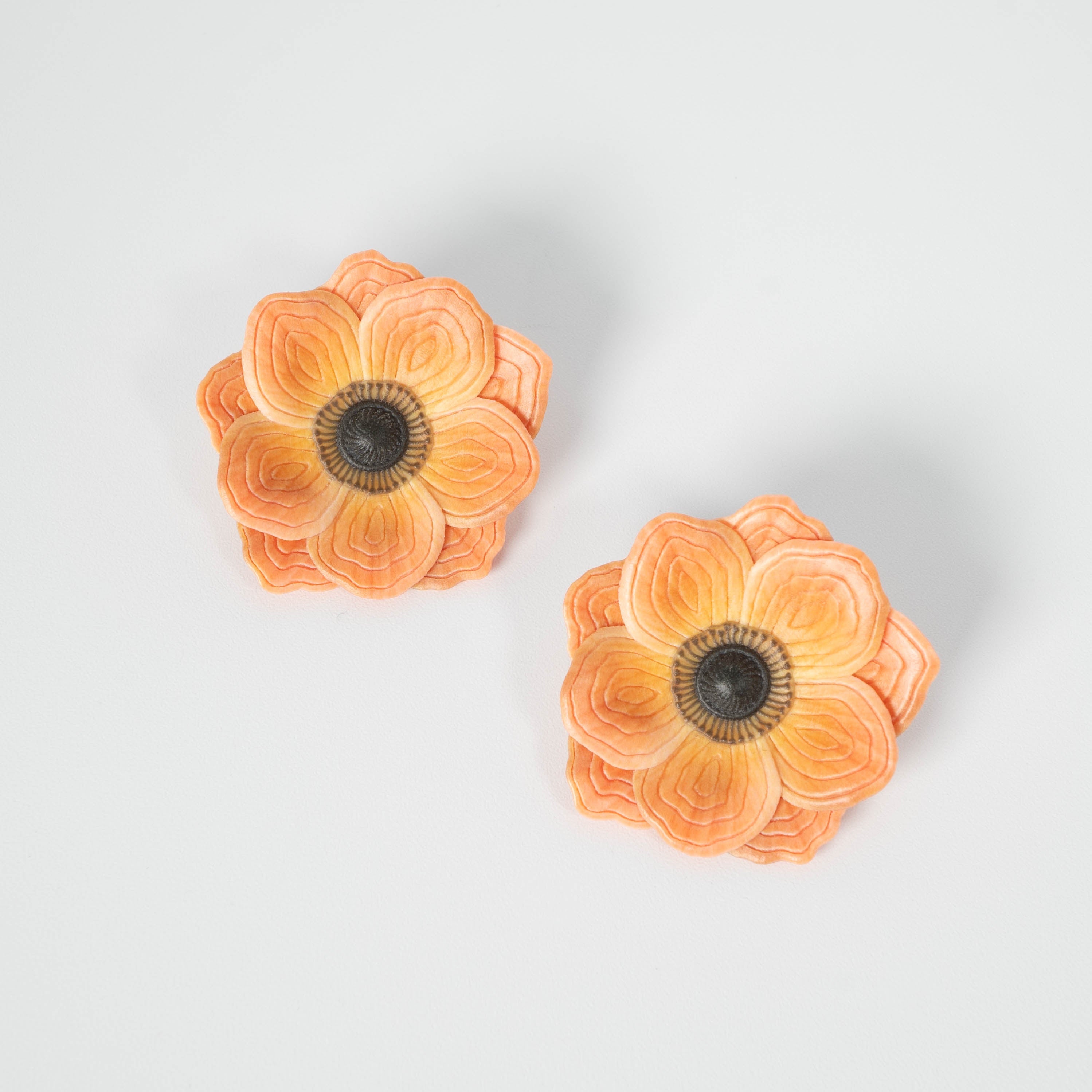 Anemone Flower Earrings - M - Yellow【予約販売:2026年3月~4月発送予定】