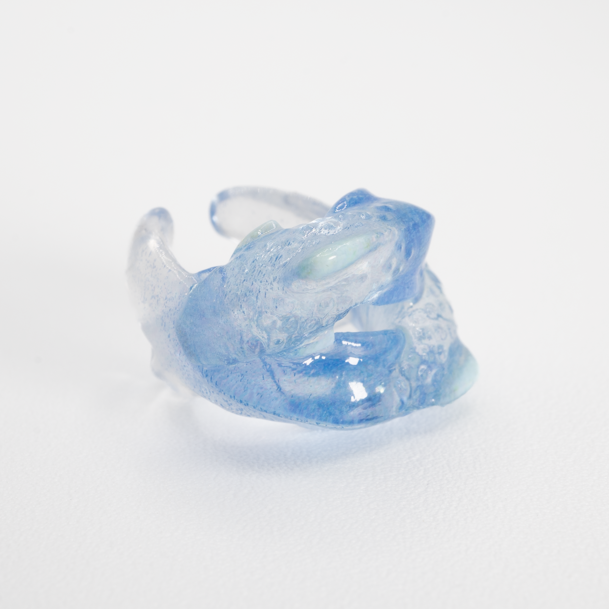 Double fish ear cuff Blue