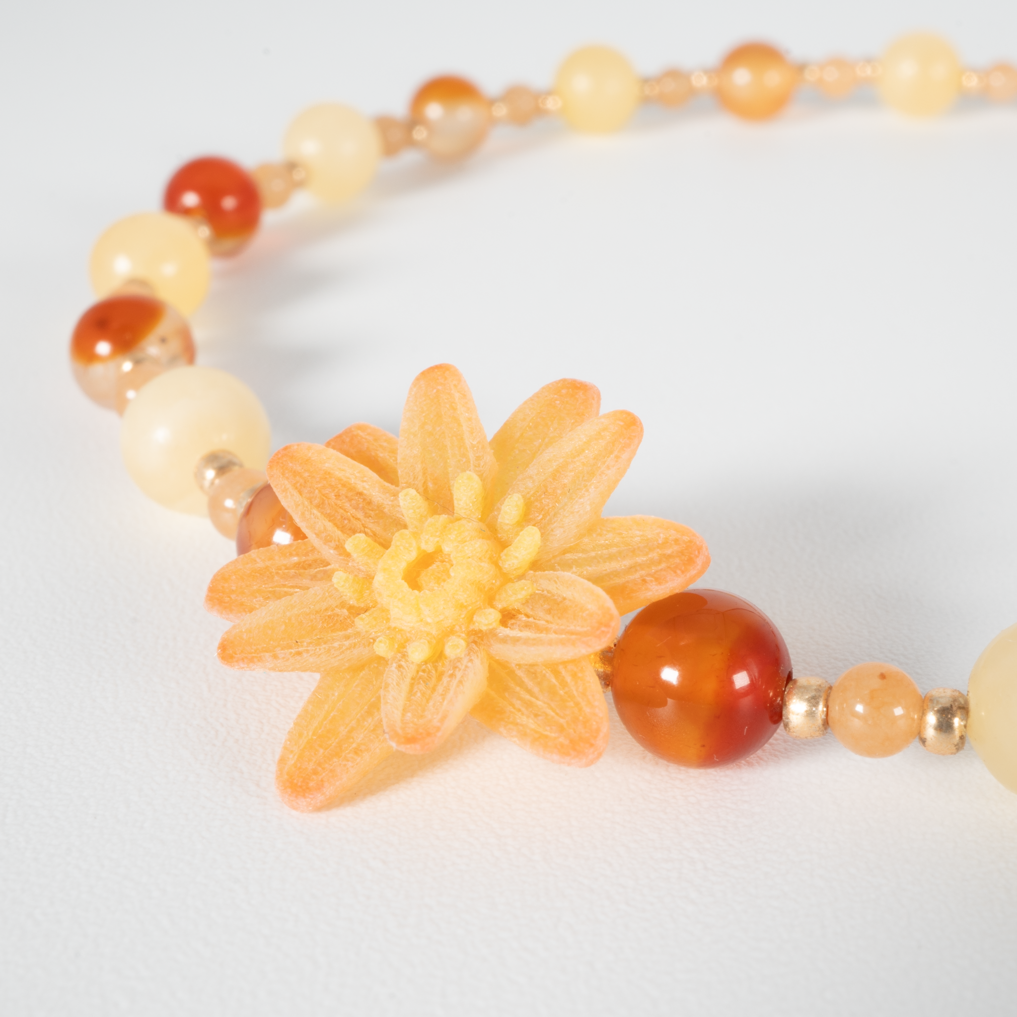 Water lily choker Orange