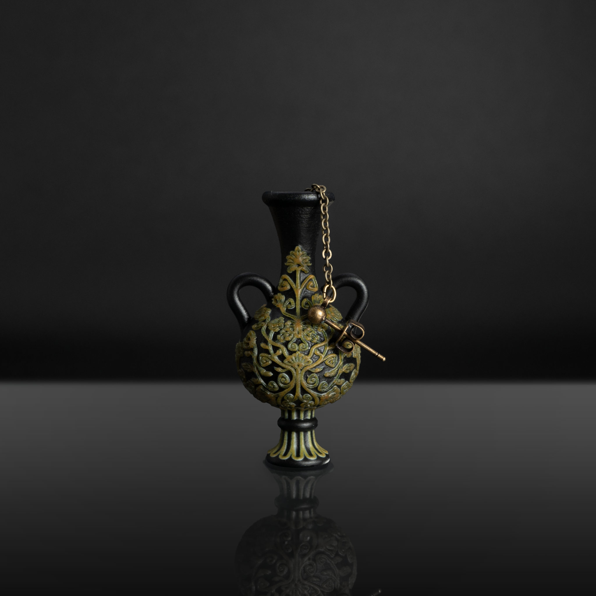 KIKU flower vase single earring Black