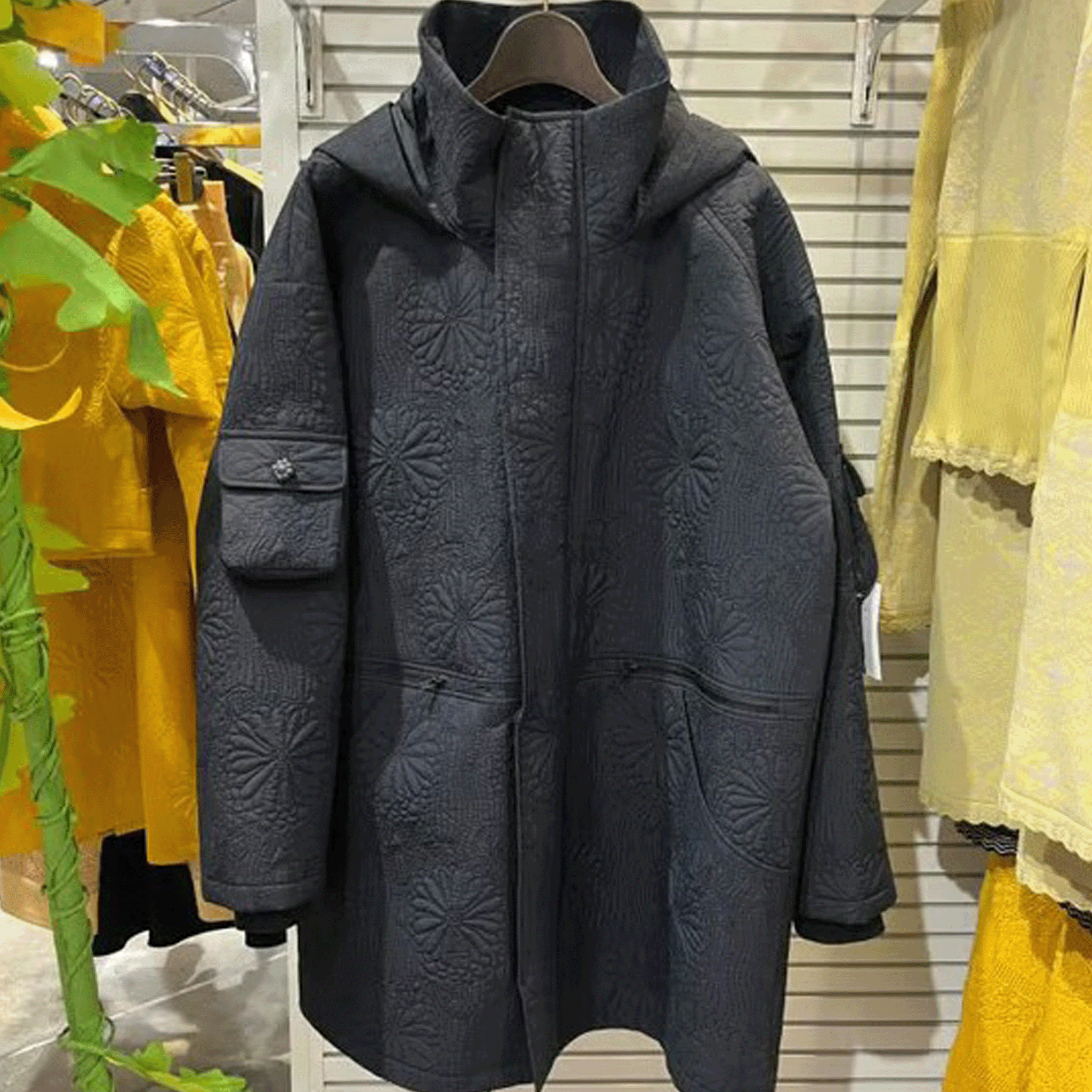 KIKU quilted jacket Black
