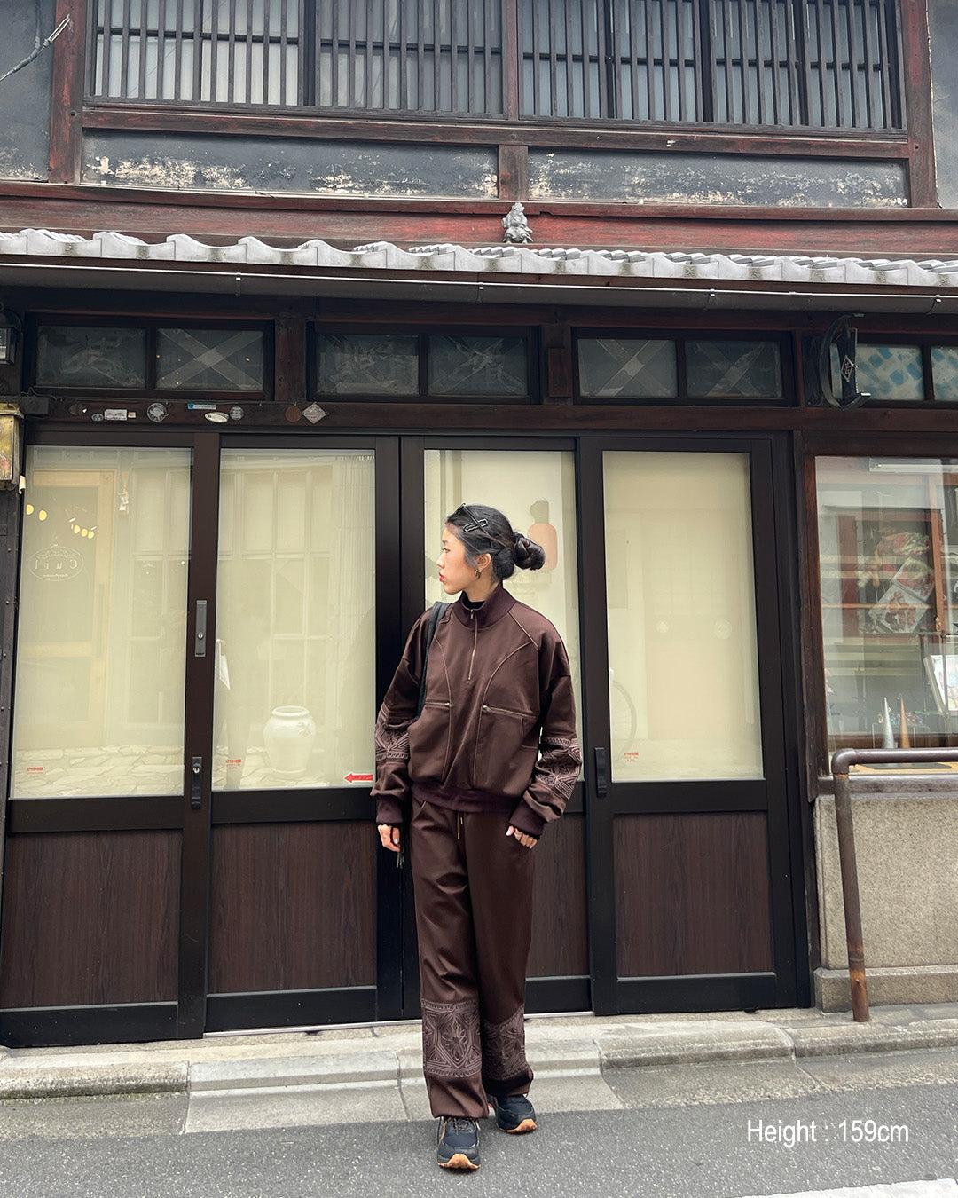 KIKU embroidered wide-leg track pants Chocolate【予約販売:2026年9月~10月発送予定】