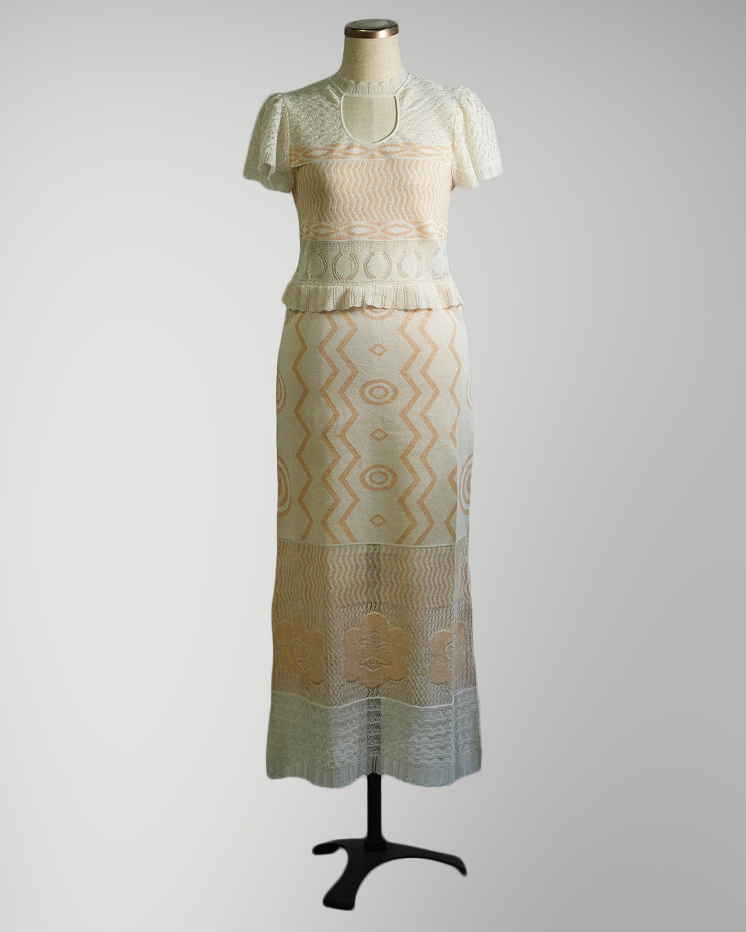 Wave-pattern lamé knitted dress White