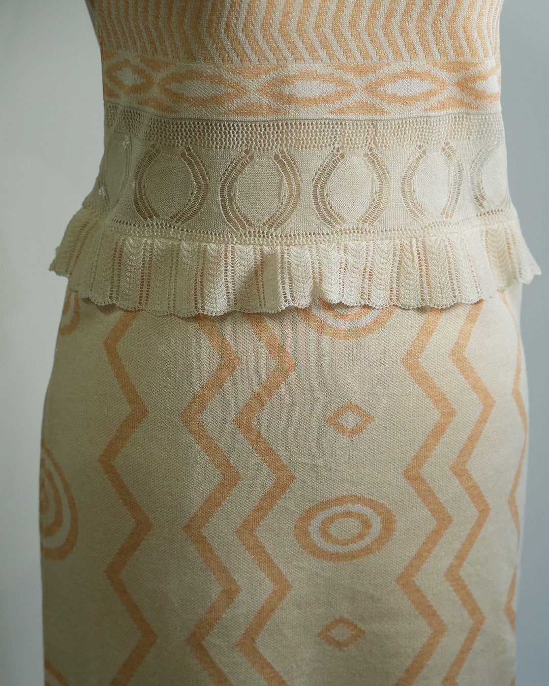 Wave-pattern lamé knitted dress White