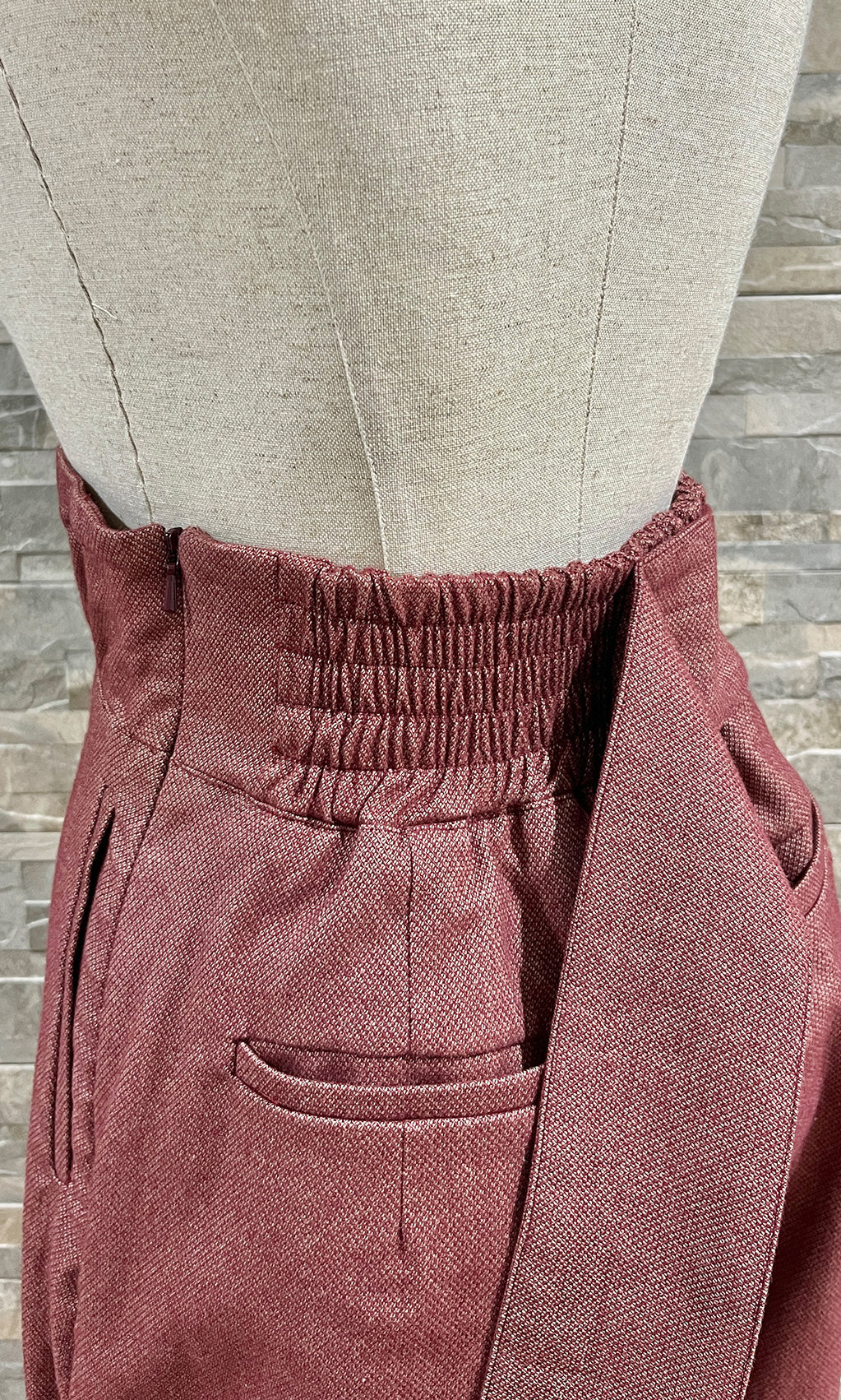 Frill waist belt wool like straight-leg pants Bordeaux