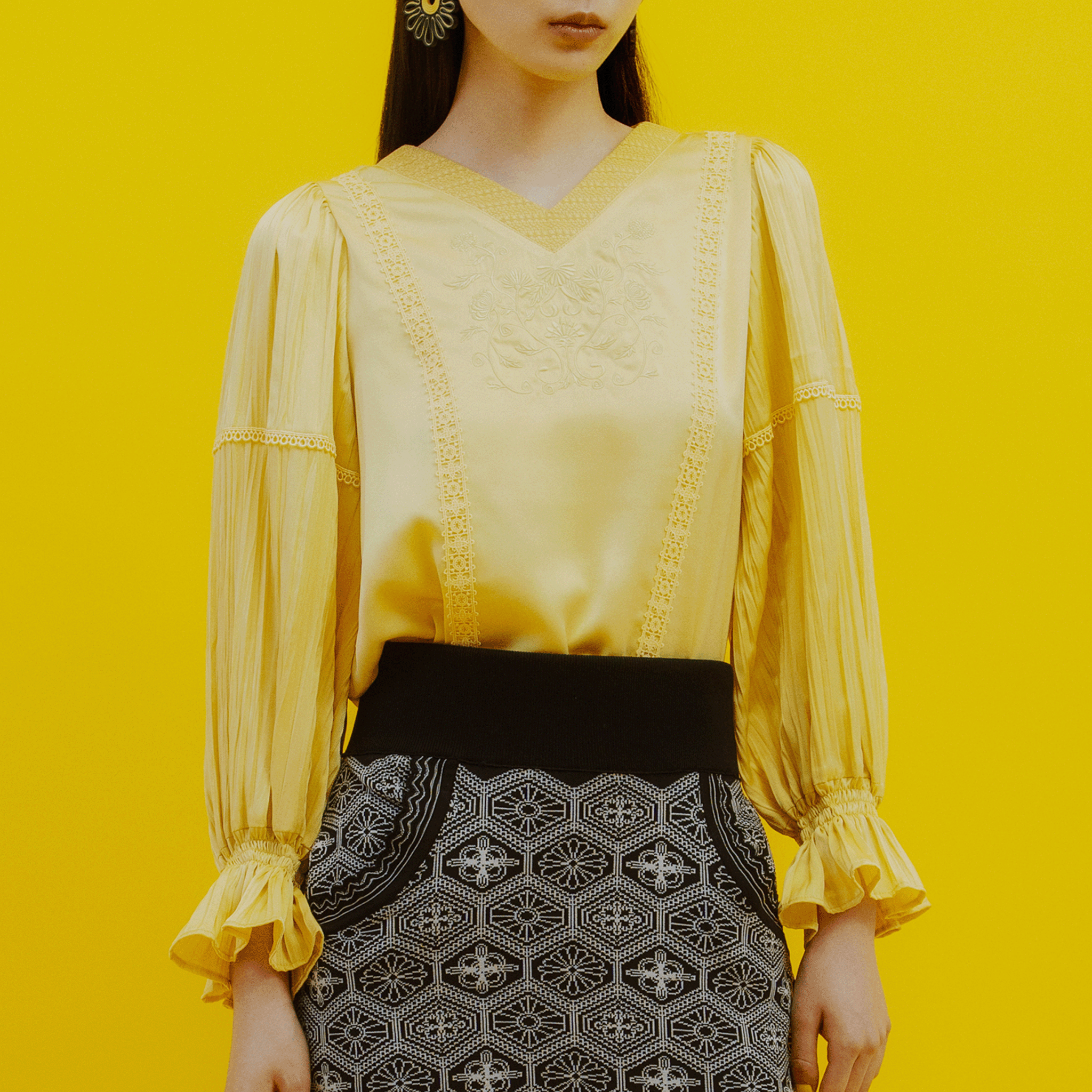 KIKU embroidered blouse
