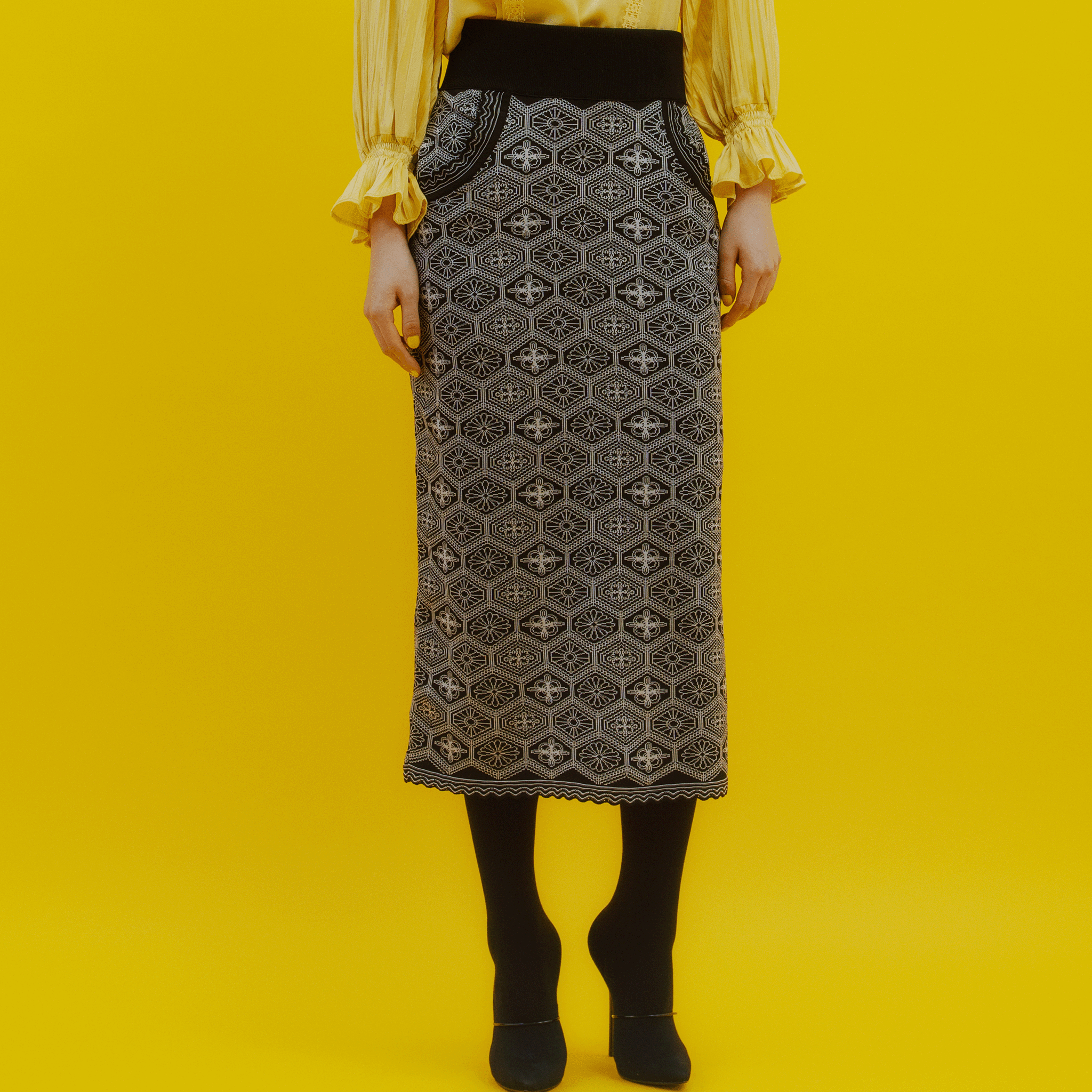 KIKU tight skirt