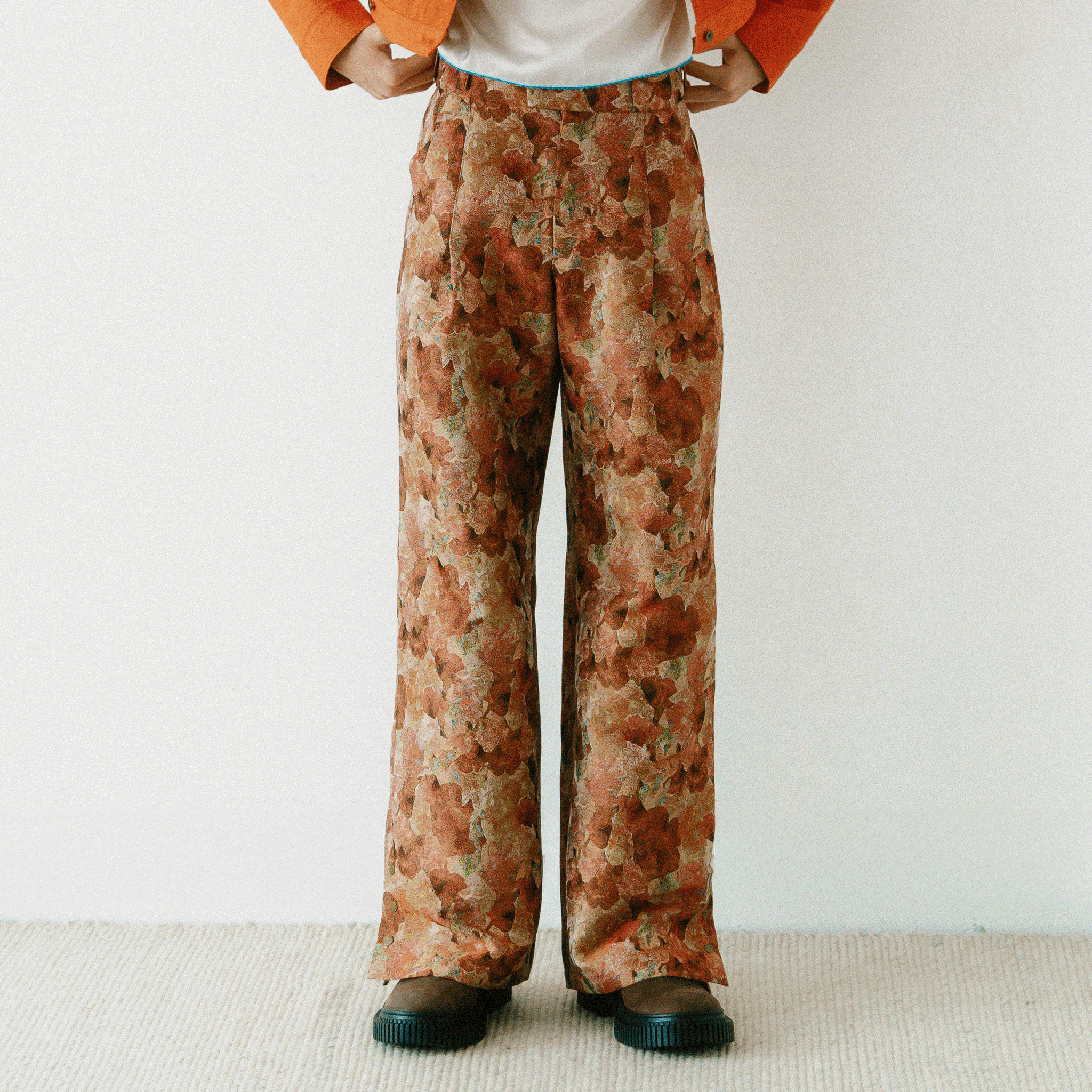 Snapdragon Floral Jacquard Slacks Red【予約販売：2026年3月～5月発送予定】