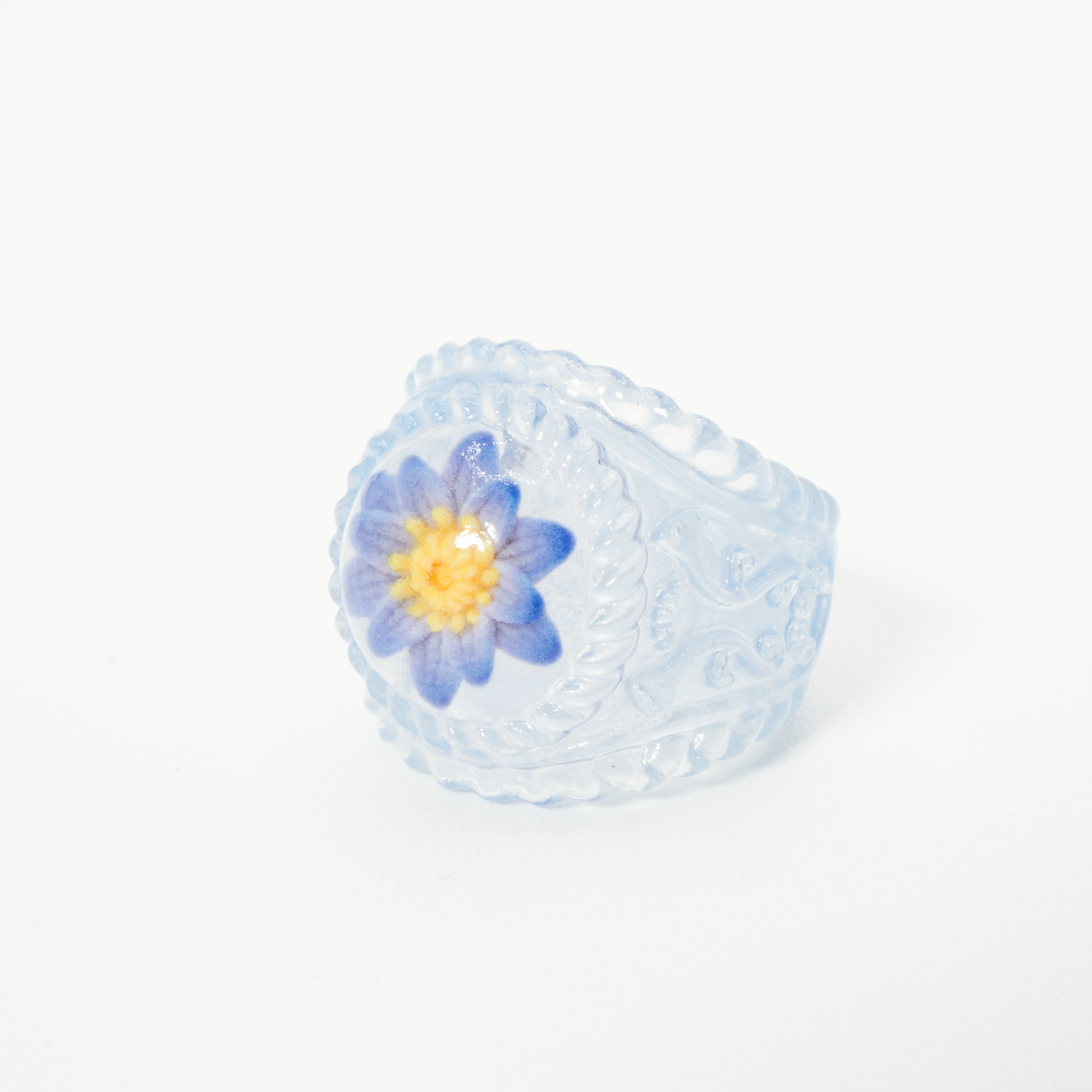 Water lily frame ring