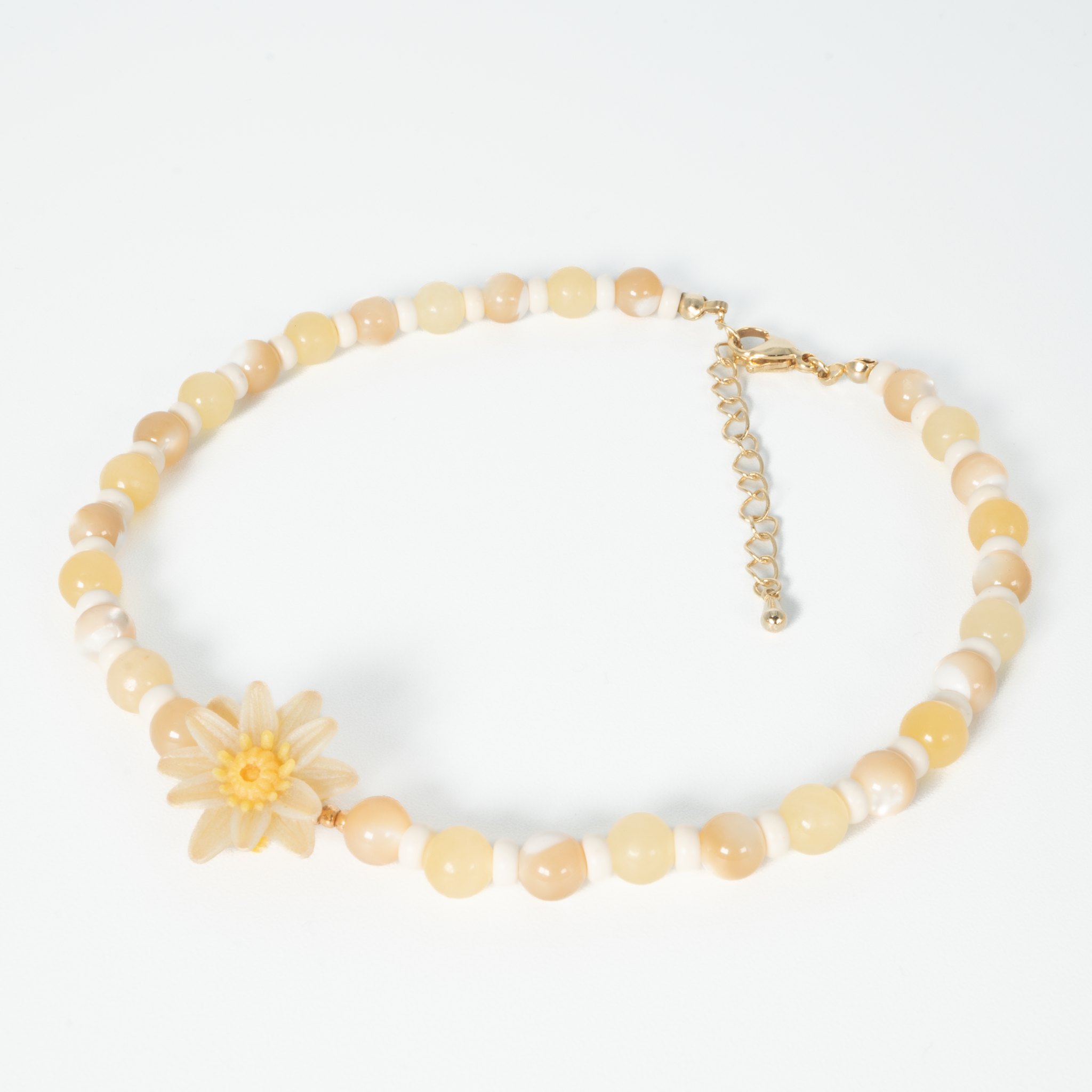 Water lily choker
