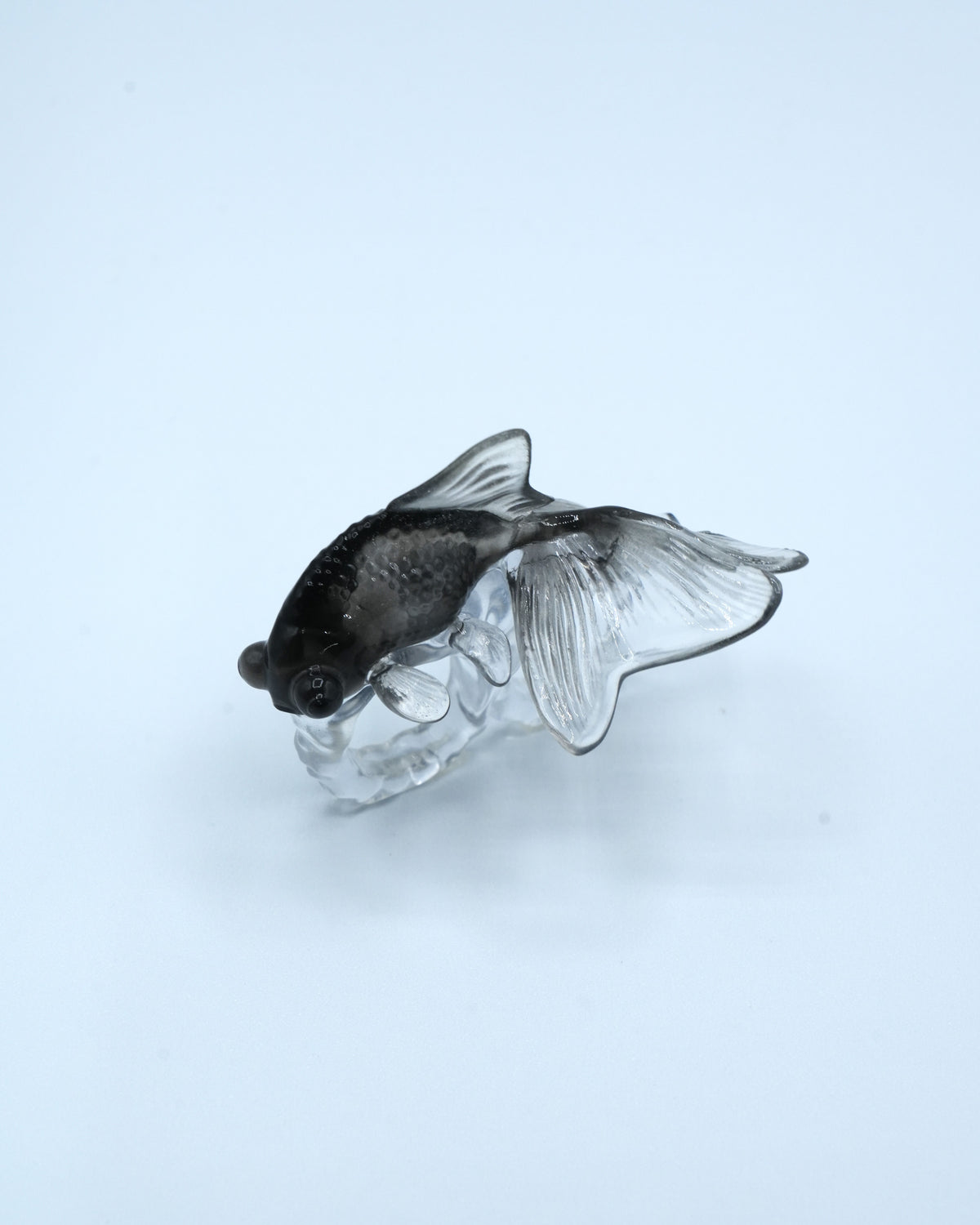 DEMEKIN GOLD FISH RING Black [PRE-ORDER]