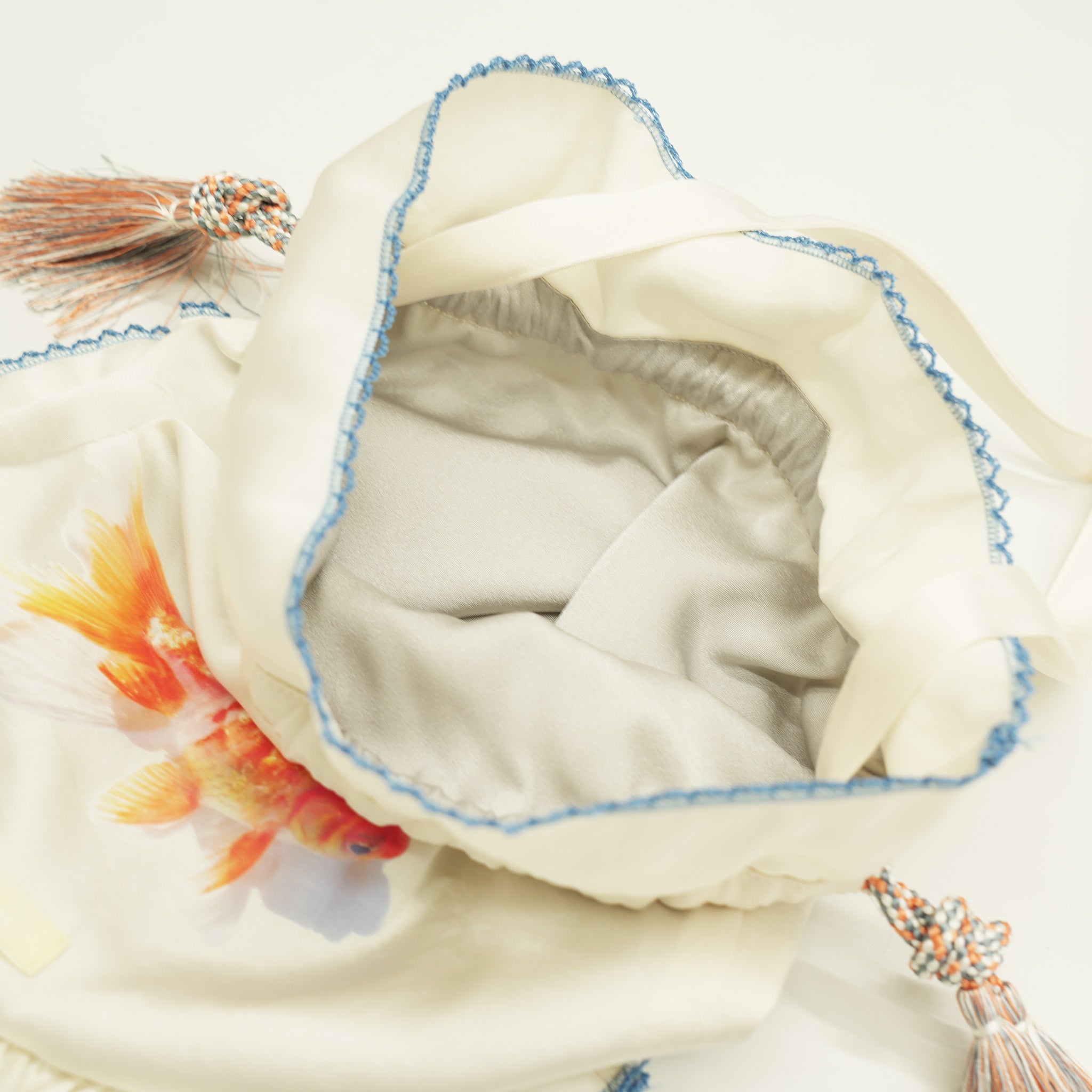 Goldfish bowl Draw String Bag Red Goldfish【予約販売：2026年3月～5月発送予定】