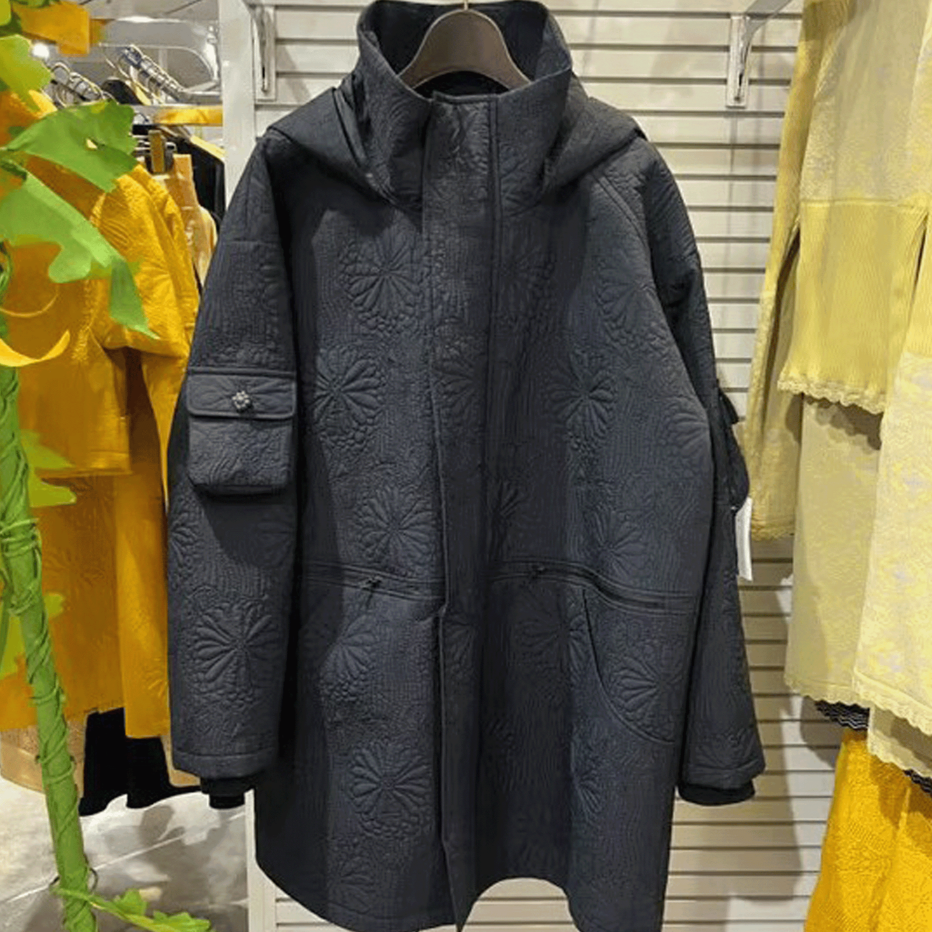 KIKU quilted jacket Black