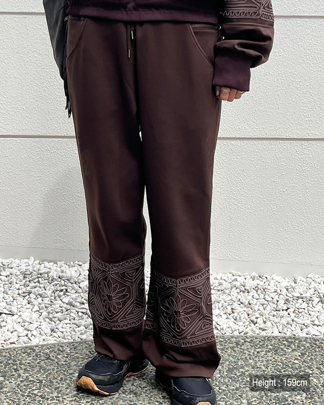 KIKU embroidered wide-leg track pants Chocolate【予約販売：2026年9月～10月発送予定】