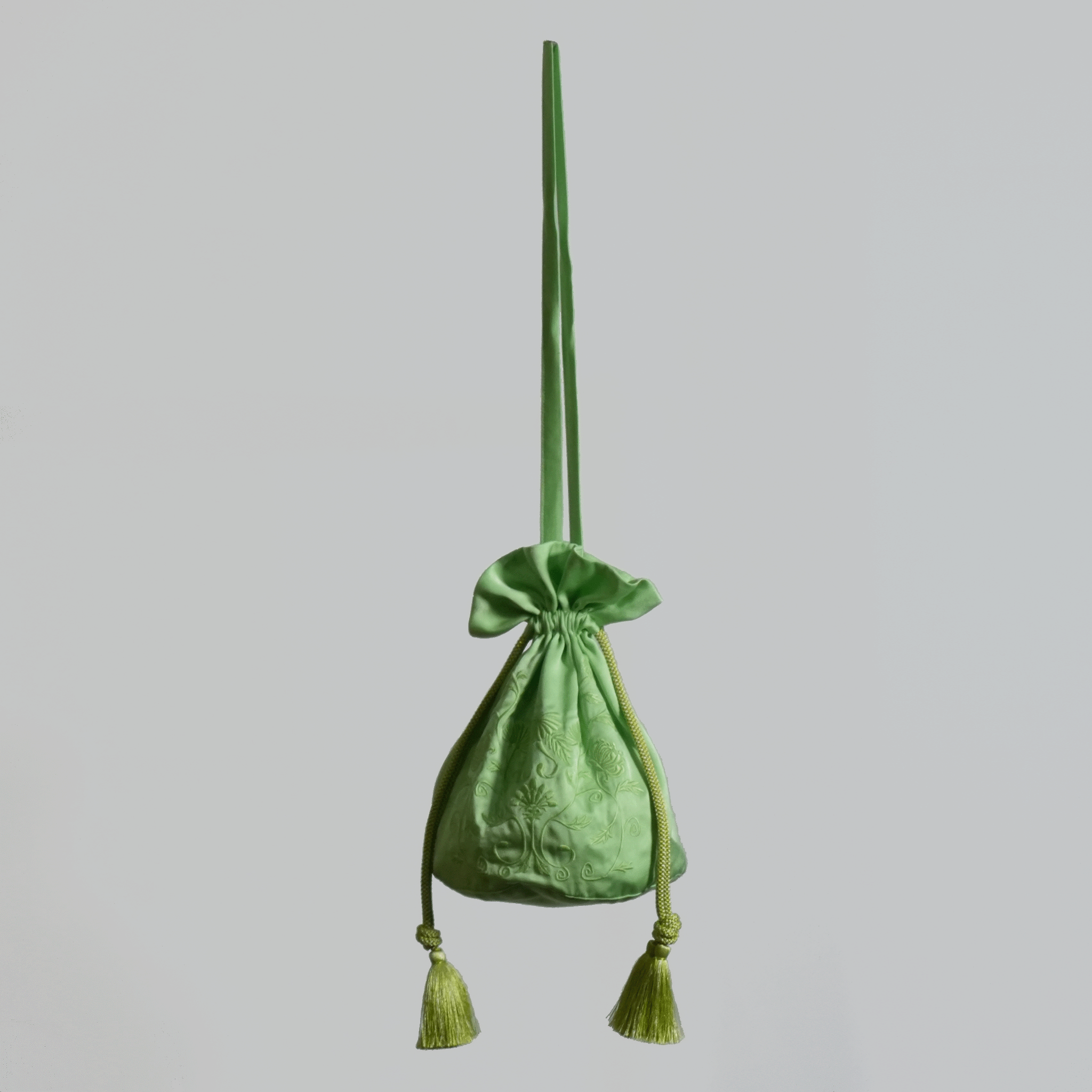 KIKU embroidered drawstring bag Light green