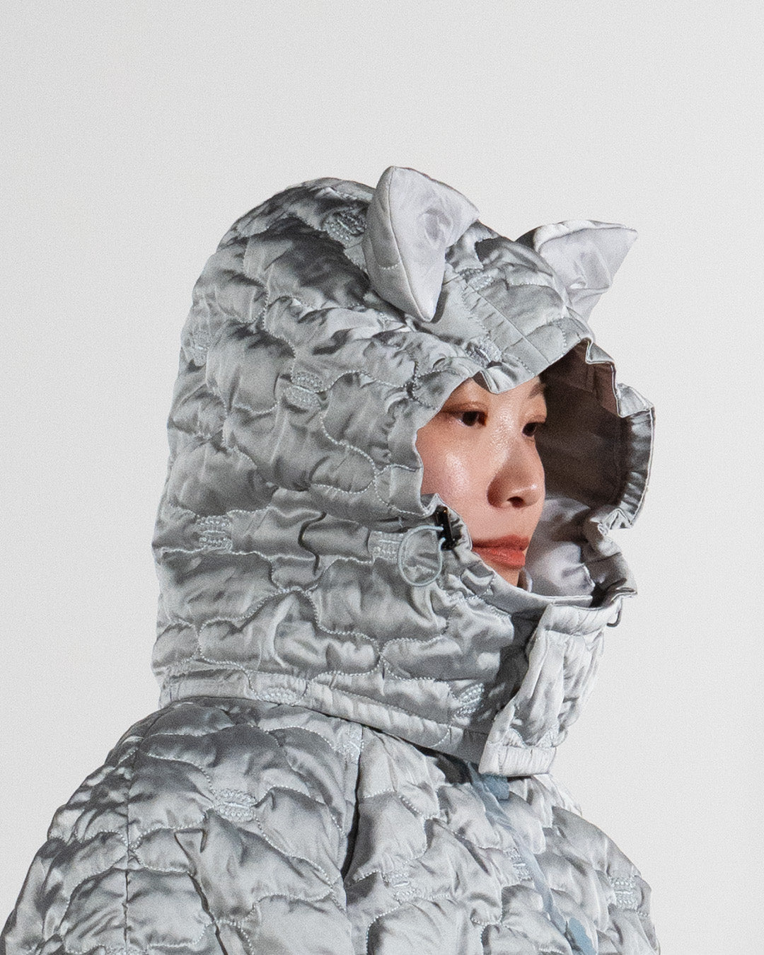 Sazanka quilted satin cat balaclava Ice gray【予約販売：2026年9月～10月発送予定】