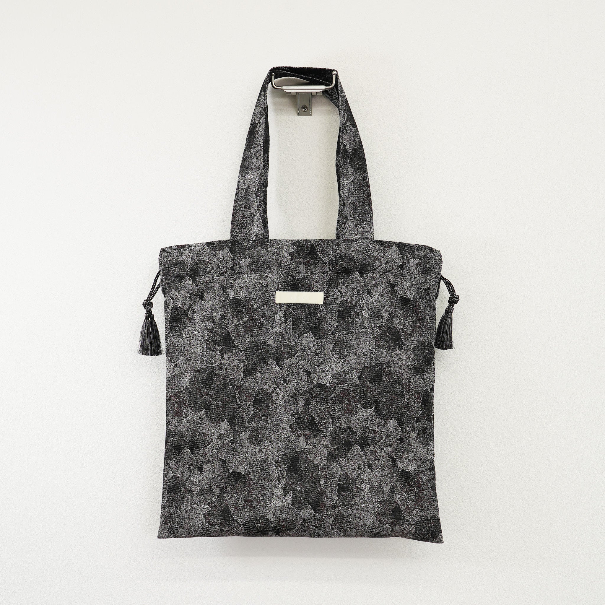 Snapdragon Floral Jacquard Reversible Tote Bag Gray【予約販売：2026年3月～5月発送予定】