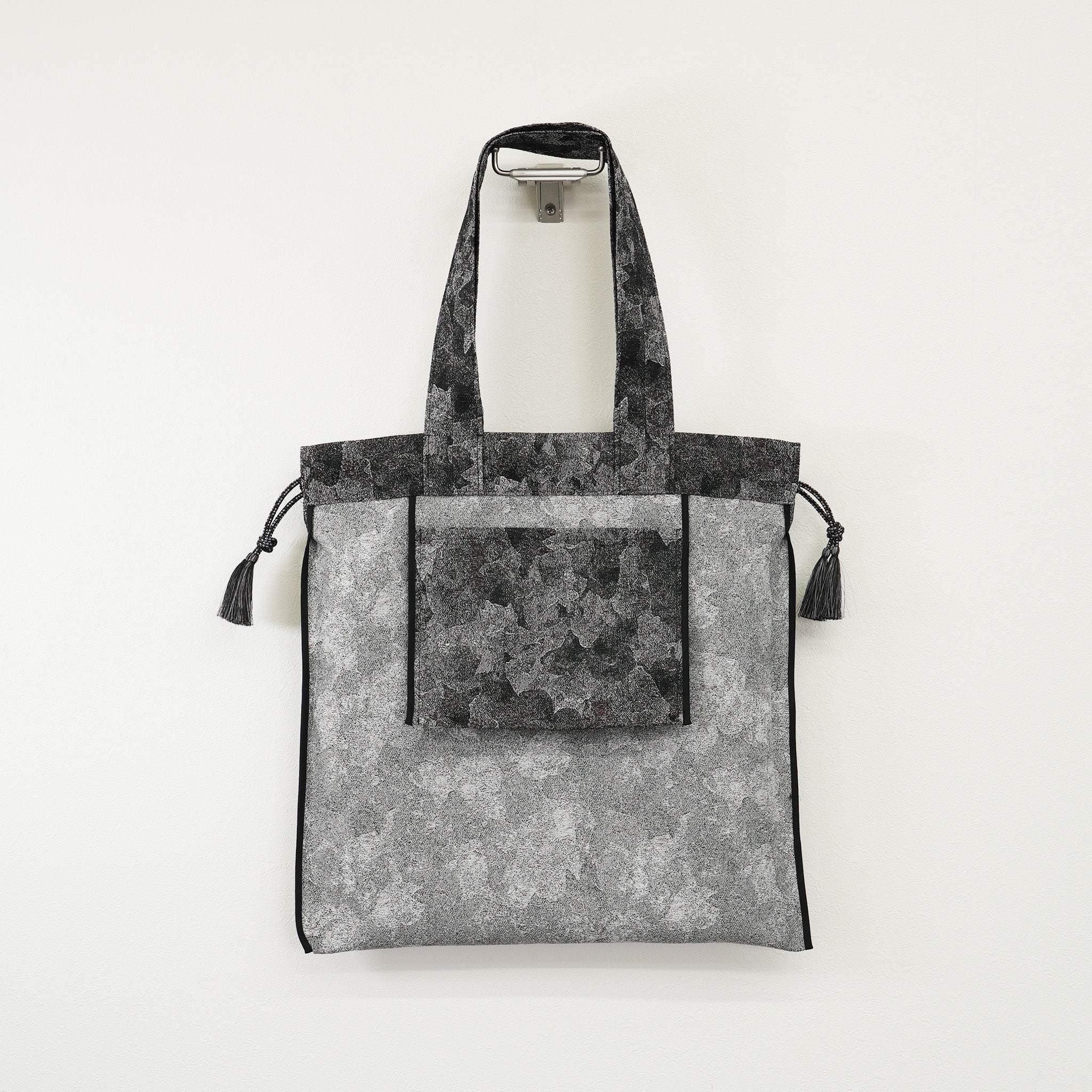 Snapdragon Floral Jacquard Reversible Tote Bag Gray【予約販売：2026年3月～5月発送予定】