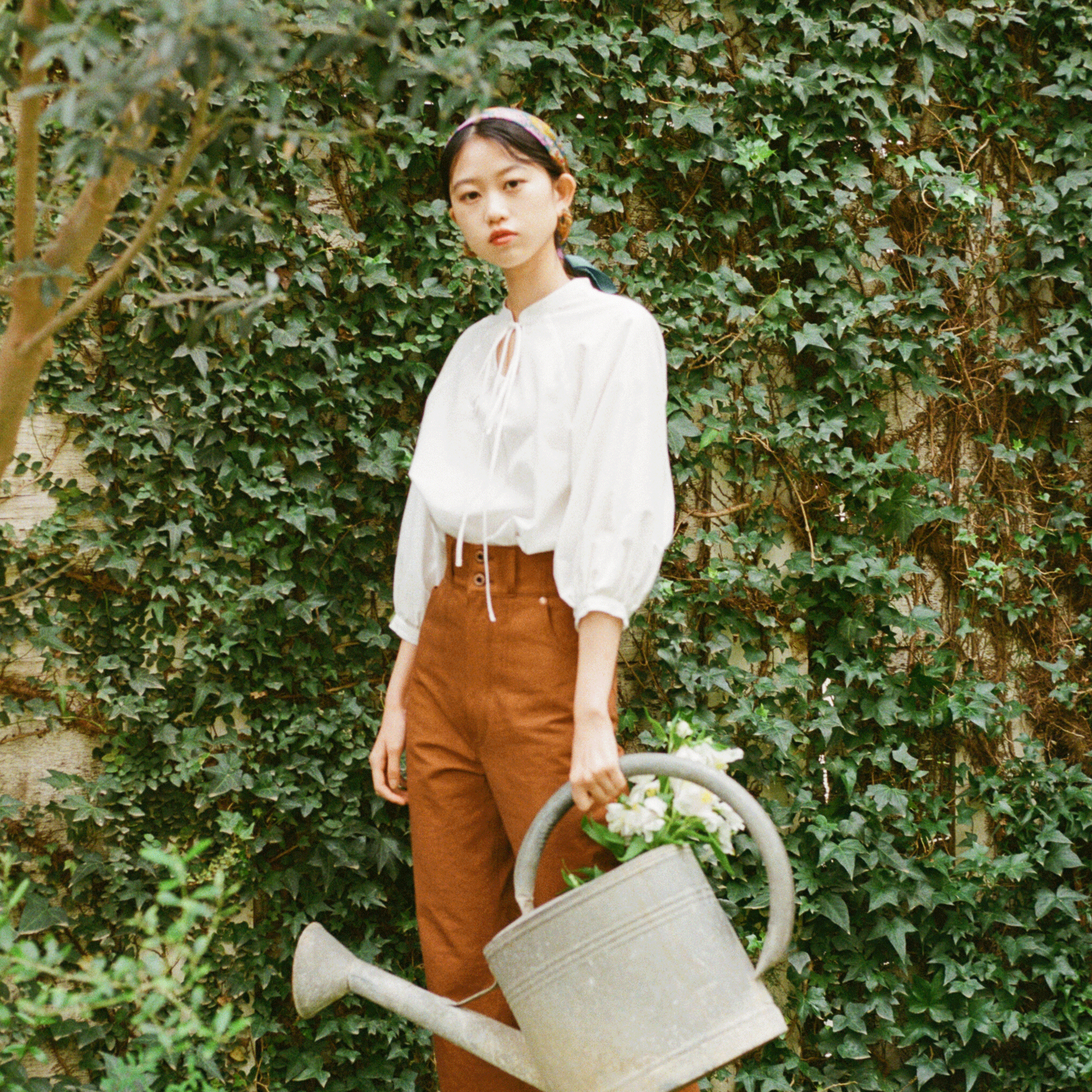 Organic cotton ribbon collar pull over