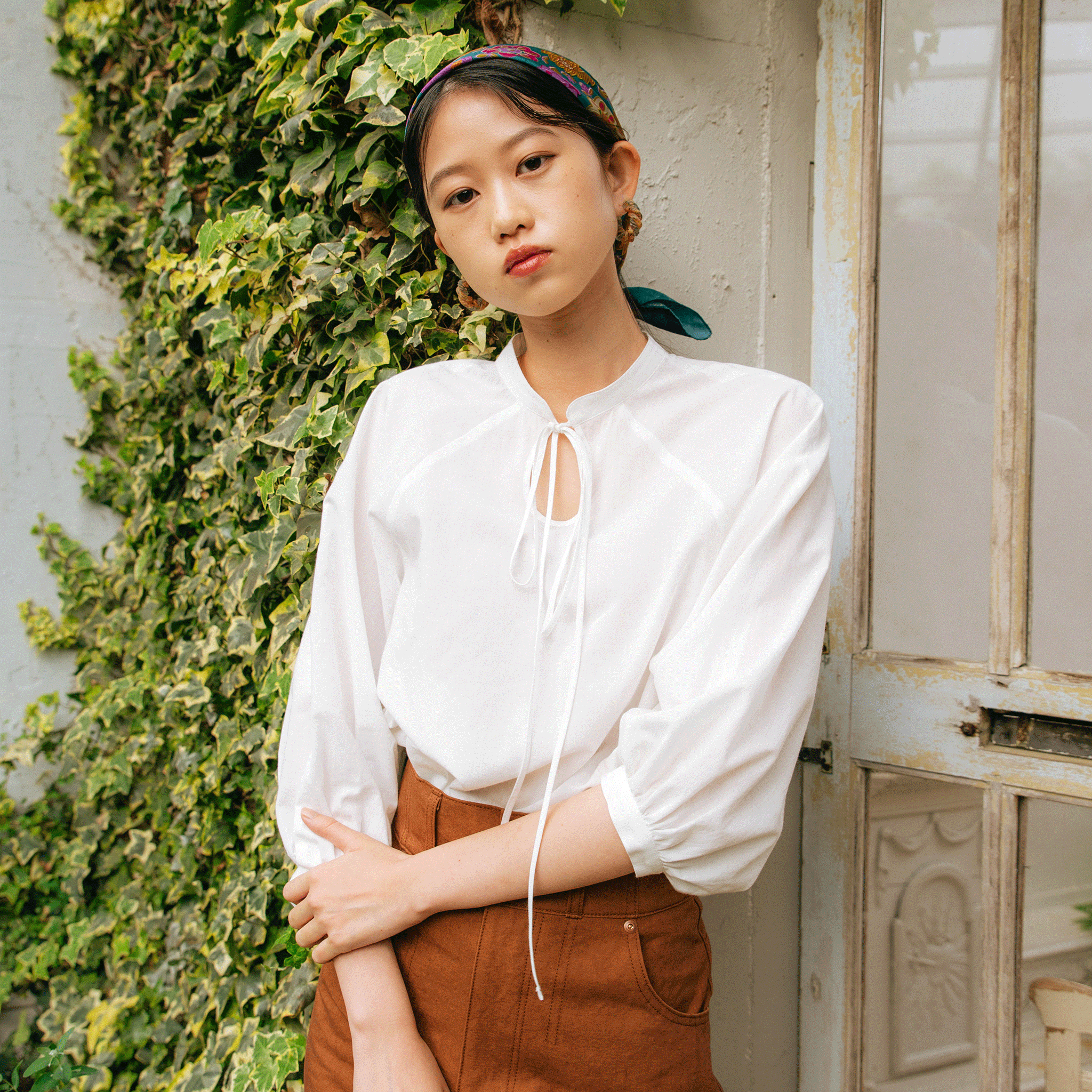 Organic cotton ribbon collar pull over