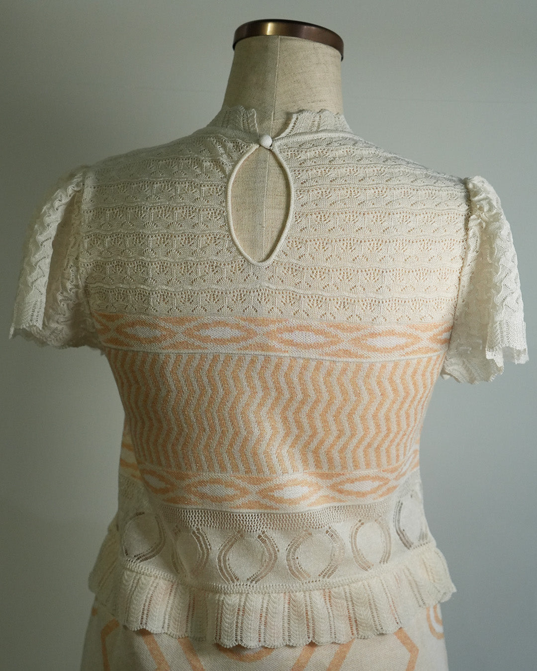 Wave-pattern lamé knitted dress White